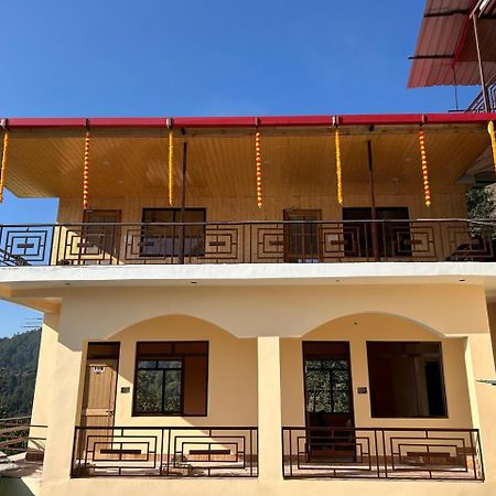 Hotel Mountain View Sari Exterior photo